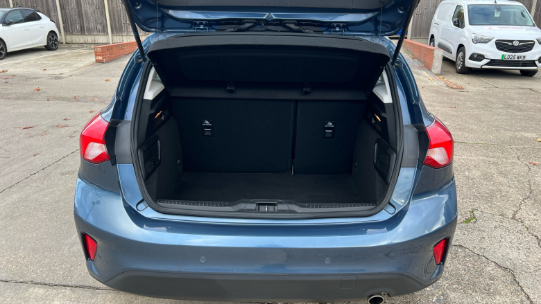 Ford Focus 1.0 EcoBoost 100 Zetec 5dr Petrol Hatchback